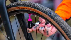 MUC-OFF CO2 MTB ŞİŞİRME KİTİ - 2